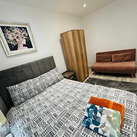 Appartamento Stunning Newly Refurbished 1 Bed In Kings Cross, St Pancras!320 Londra Esterno foto