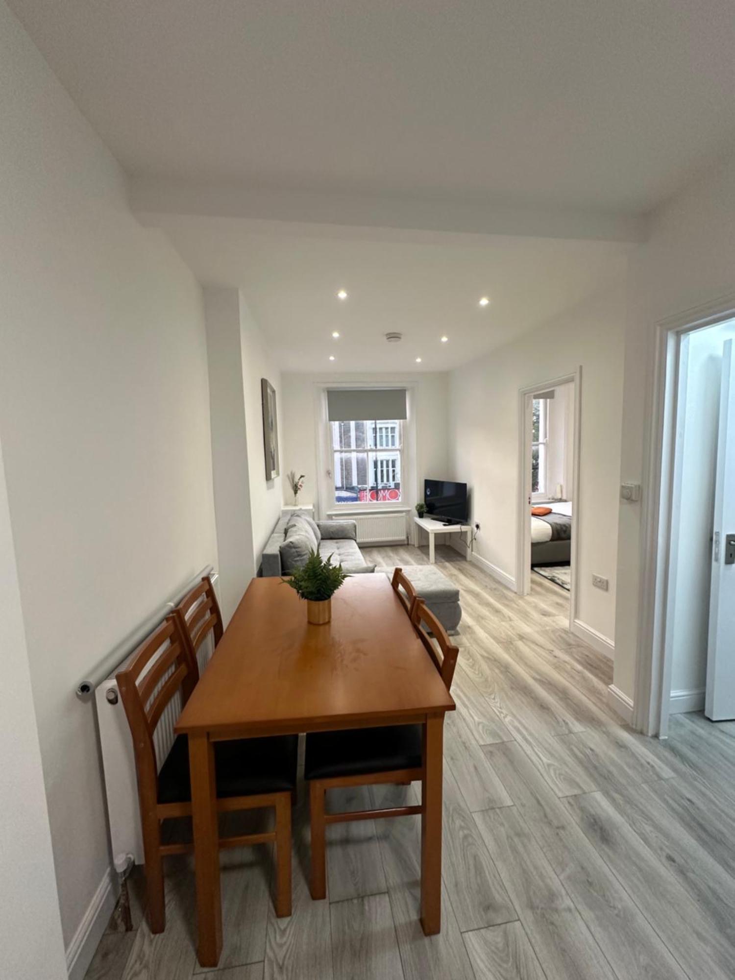 Appartamento Stunning Newly Refurbished 1 Bed In Kings Cross, St Pancras!320 Londra Esterno foto