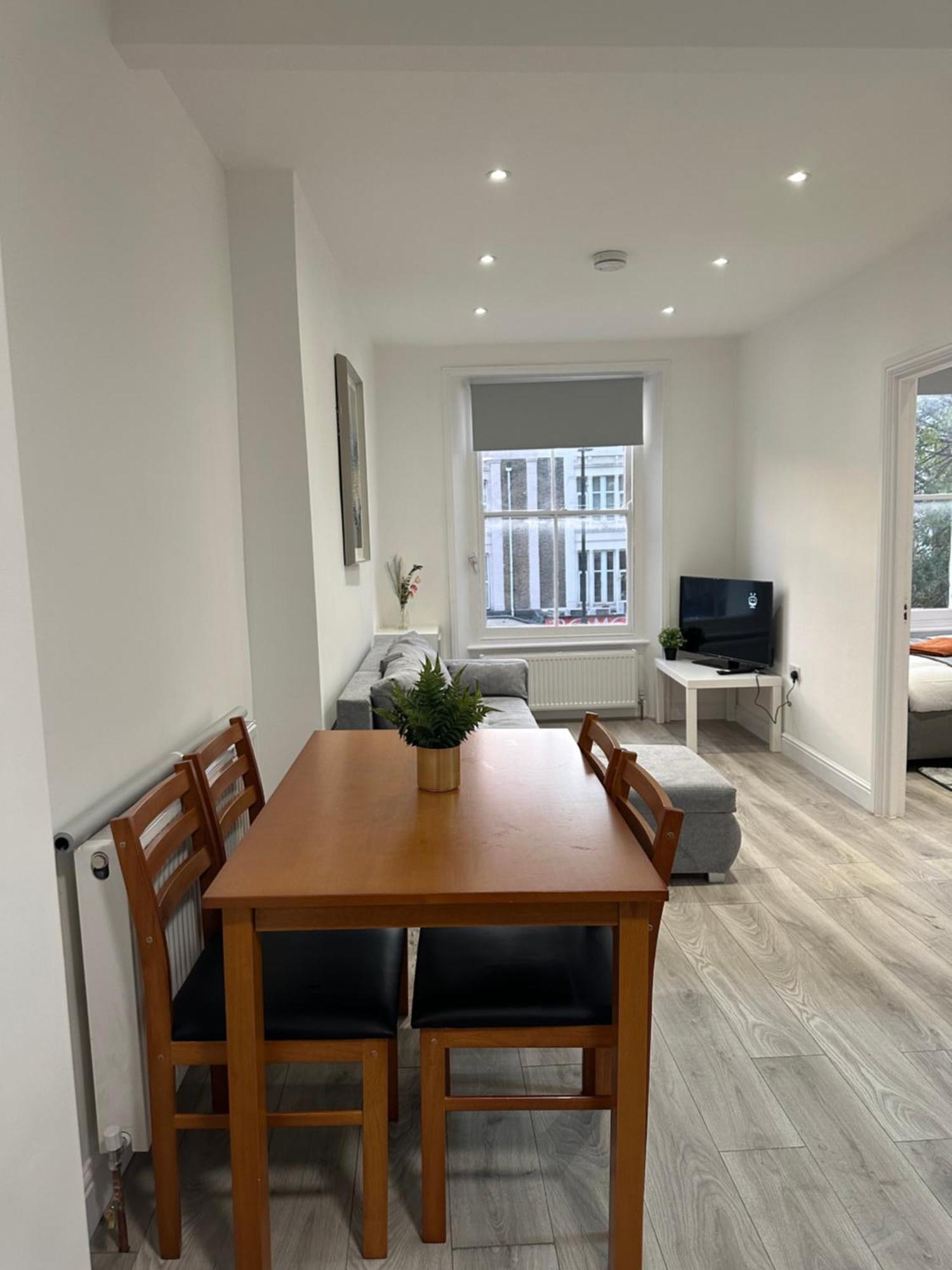 Appartamento Stunning Newly Refurbished 1 Bed In Kings Cross, St Pancras!320 Londra Esterno foto