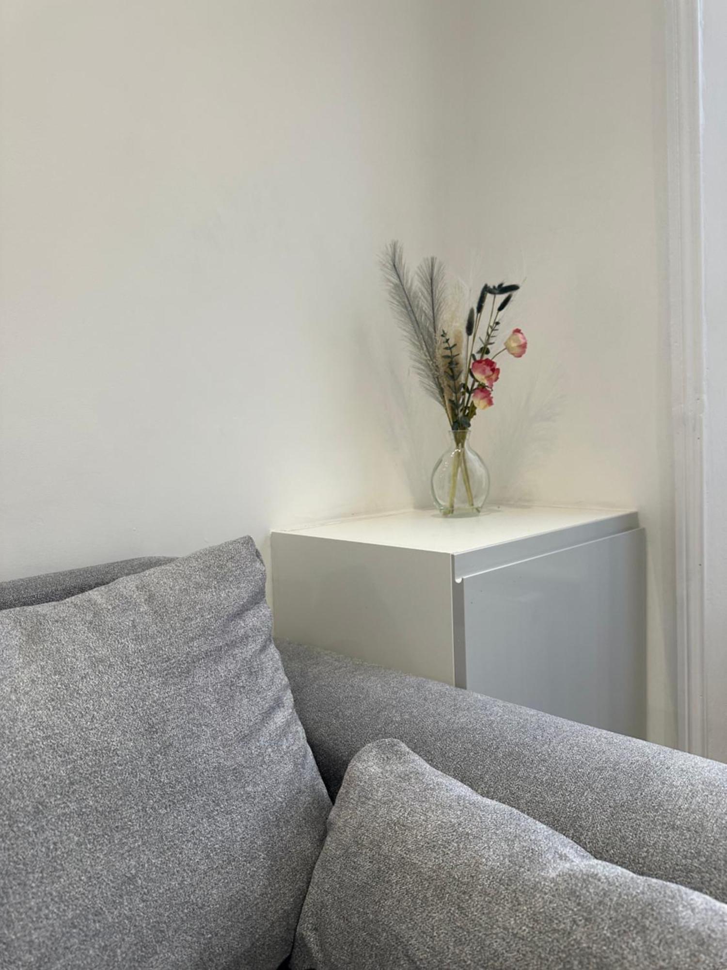 Appartamento Stunning Newly Refurbished 1 Bed In Kings Cross, St Pancras!320 Londra Esterno foto