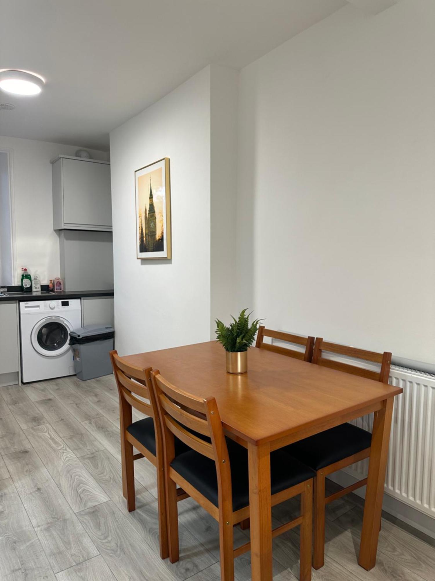 Appartamento Stunning Newly Refurbished 1 Bed In Kings Cross, St Pancras!320 Londra Esterno foto