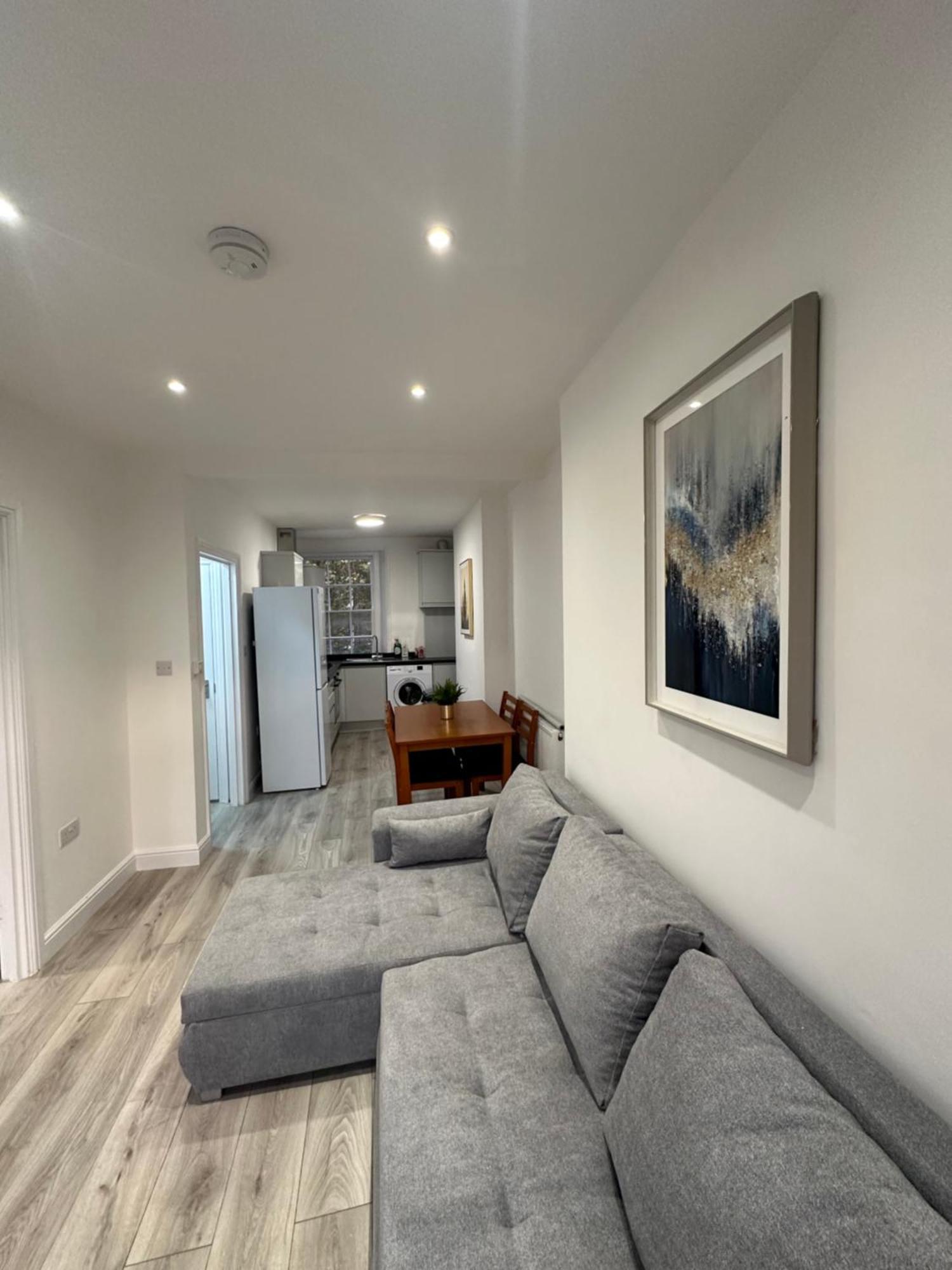 Appartamento Stunning Newly Refurbished 1 Bed In Kings Cross, St Pancras!320 Londra Esterno foto