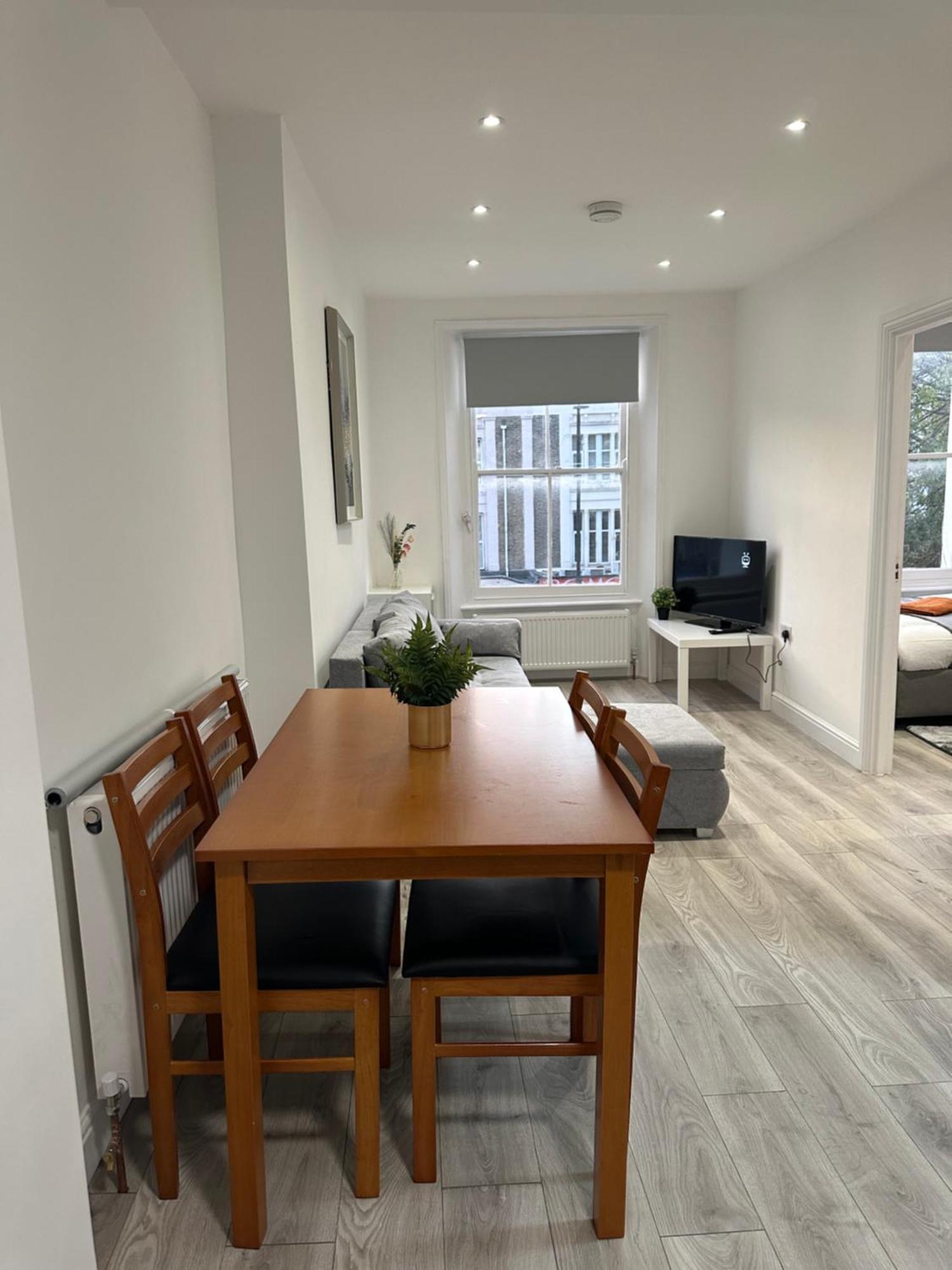 Appartamento Stunning Newly Refurbished 1 Bed In Kings Cross, St Pancras!320 Londra Esterno foto